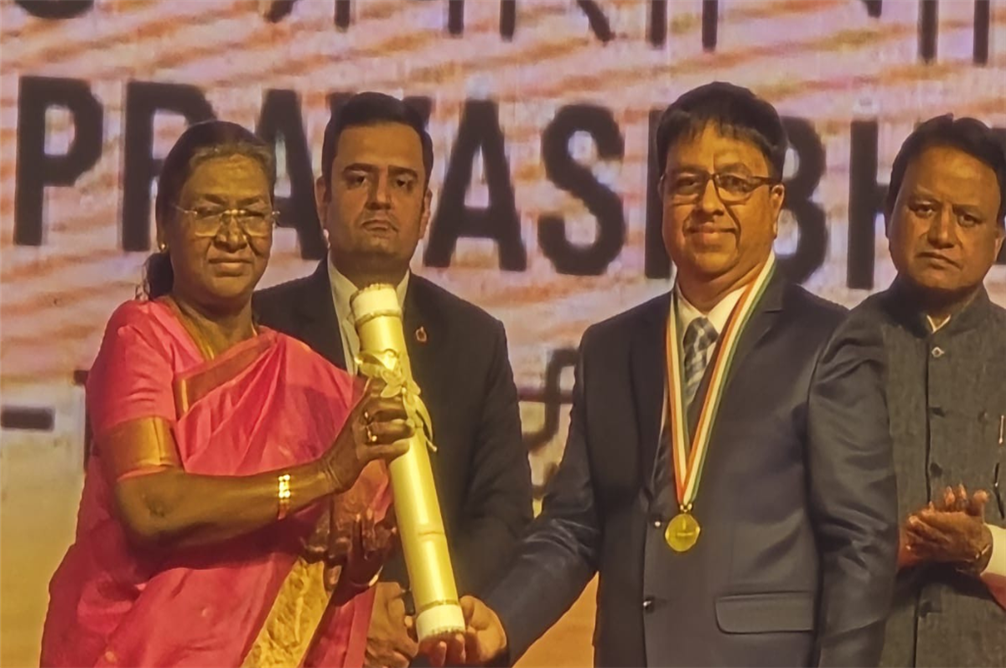 Global Schools Chairman Atul Temurnikar Conferred With India’S ...